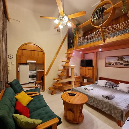 Little Cozy Apartman Мисколк Екстериор снимка