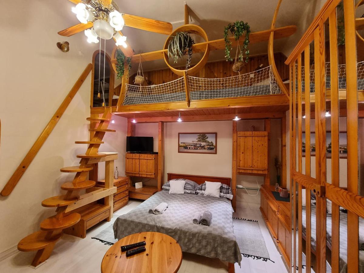 Little Cozy Apartman Мисколк Екстериор снимка