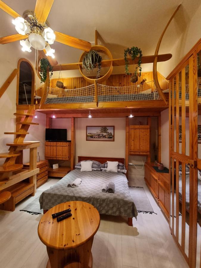 Little Cozy Apartman Мисколк Екстериор снимка