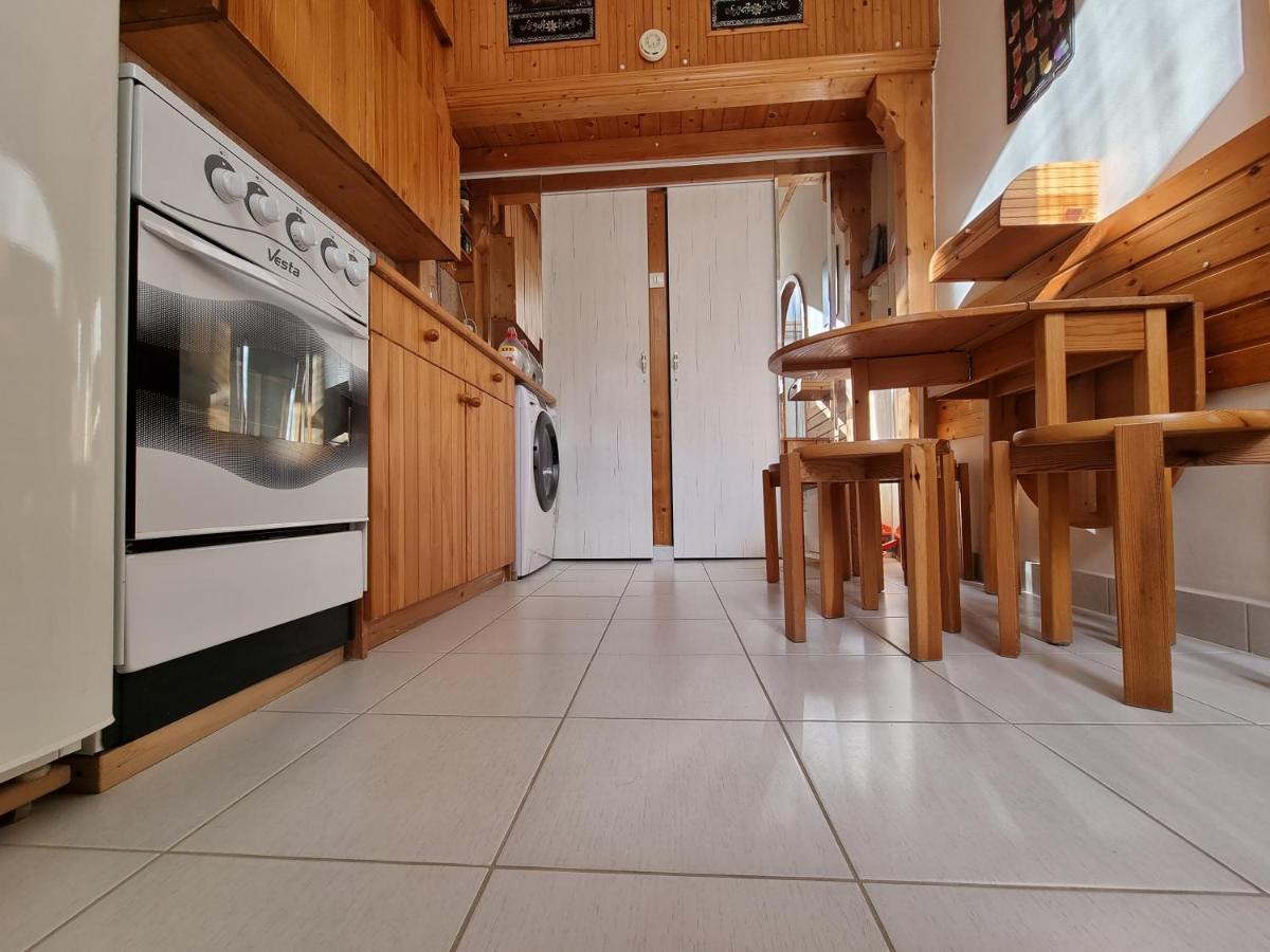 Little Cozy Apartman Мисколк Екстериор снимка