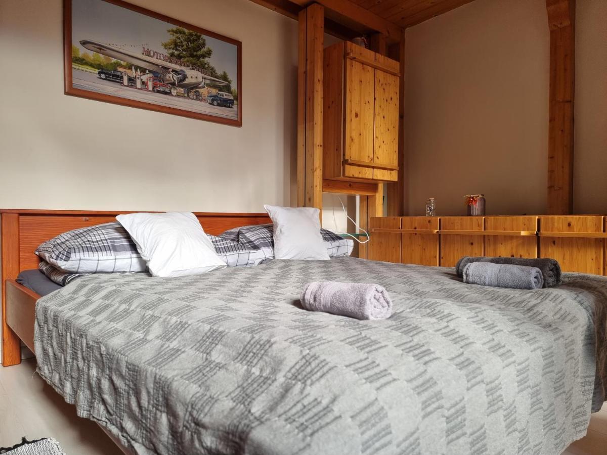 Little Cozy Apartman Мисколк Екстериор снимка