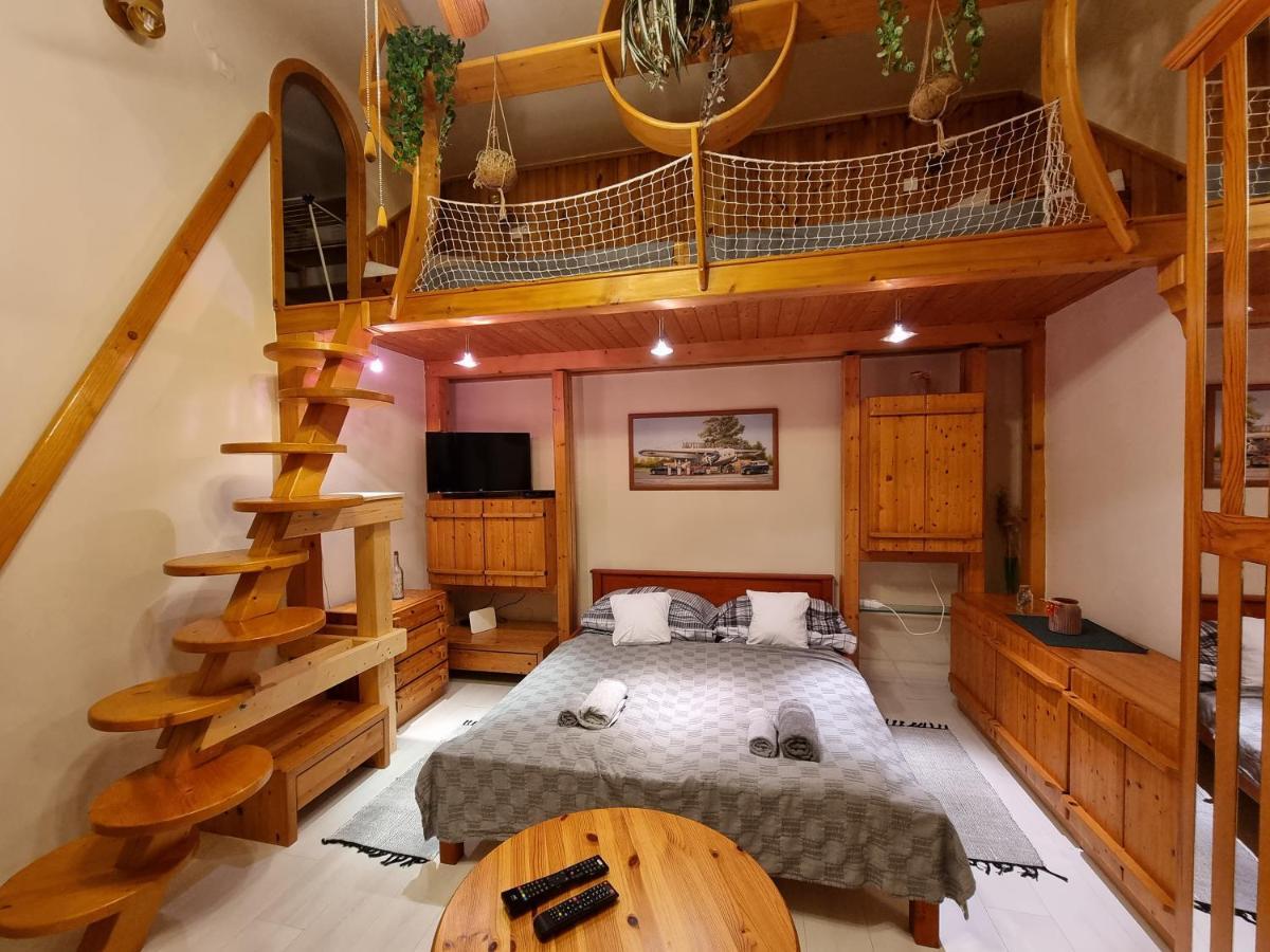 Little Cozy Apartman Мисколк Екстериор снимка