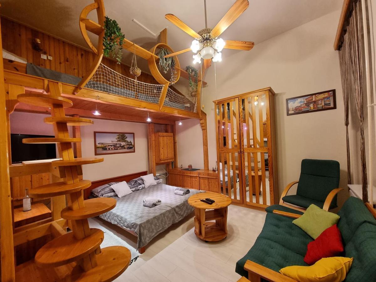 Little Cozy Apartman Мисколк Екстериор снимка